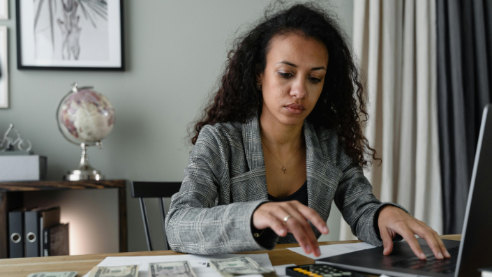 How Poor Accounting Records Trigger AML Red Flags in UAE Businesses